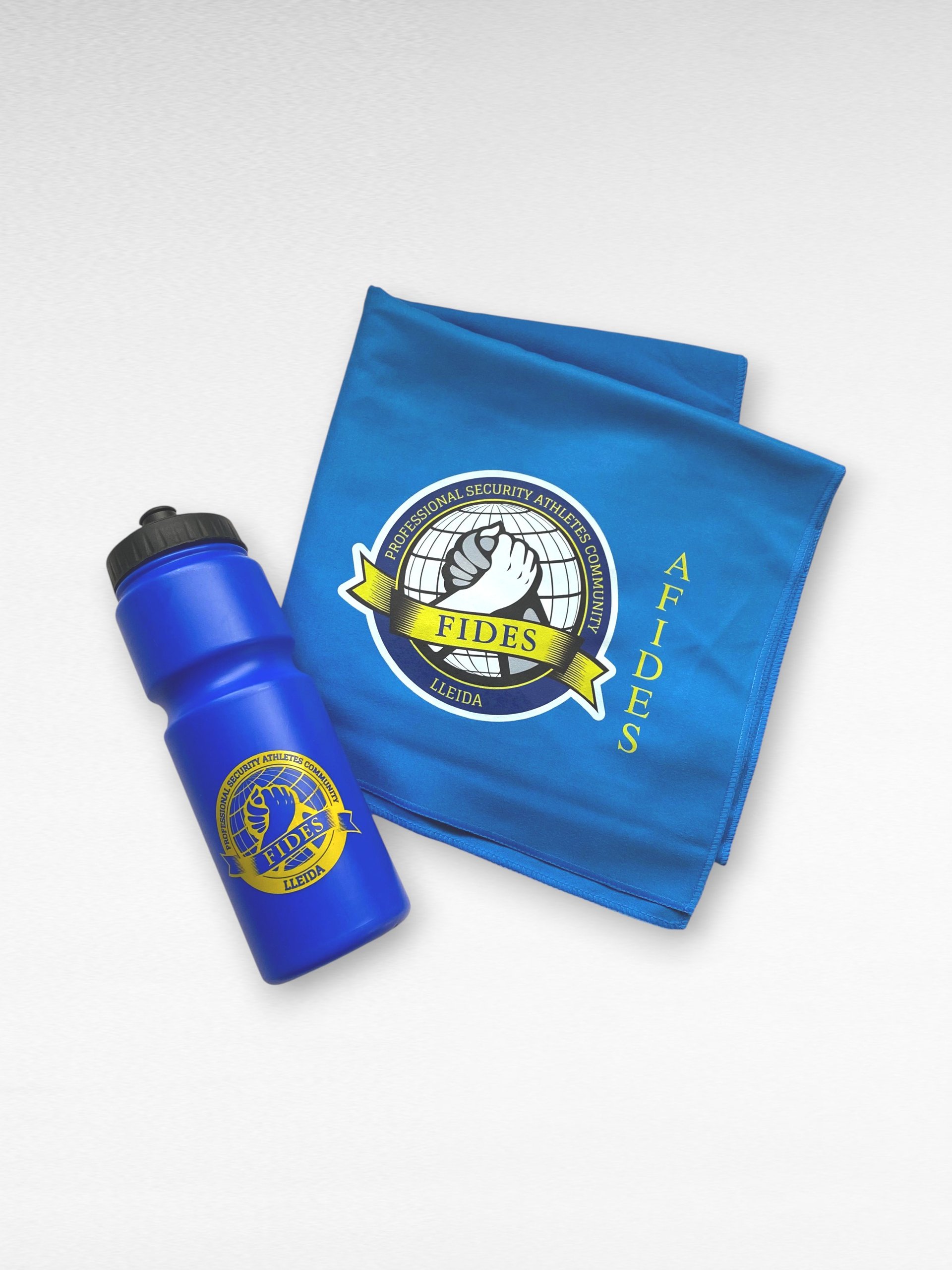 afides toalla y bidon